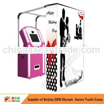 the classical photo booth photobooth