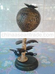 Thai hand made OTOP coconut shell lamp (Poppy)