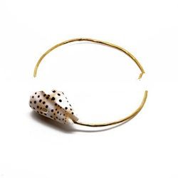 brass sea shell bangle