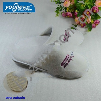 unisex white colorful embroidery custom made daily use slipper