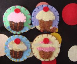 cupcake pin