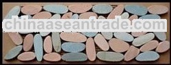 Interlocking Sliced Pebbles Border
