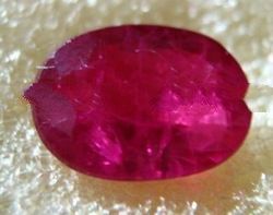 batu permata ruby