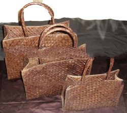 Eco friendly pandanus bag kotak 1 set