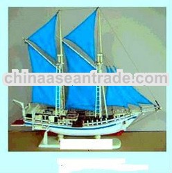 phinisi ship miniature