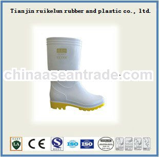 white fashionable pvc rain boot for fashionable girl