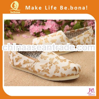 wholesale beautiful comfortable slip on casual fabric flat shoes