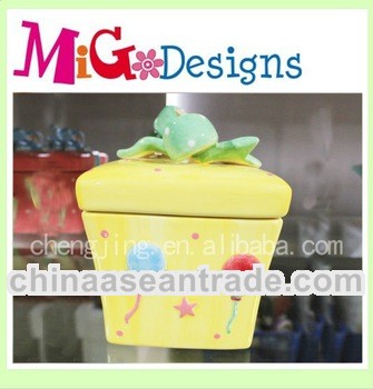 wholesale craft gifts yellow ceramiccookie jar