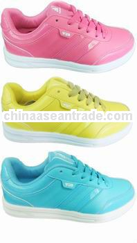 women's flat sole running shoes