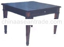 MUG 131 F wooden table