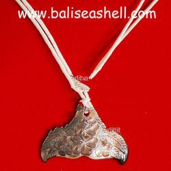 shell jewelry necklace made from bali with handmade carving