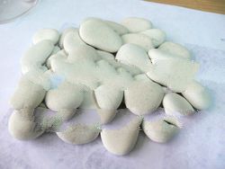 Loose Pebble (White)