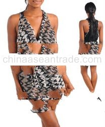 STYLE DBZ14-BLK: BLACK ZIG-ZAG PRINT DRESS WITH SHEER BACK