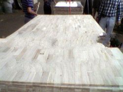 Albasia Falcata Wood