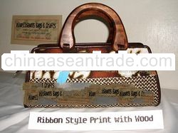 Ribbon Style Print With Wood