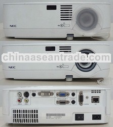 NP510 3LCD Projector