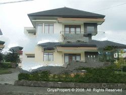 Sewa Villa Istana Bunga