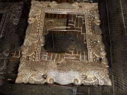 Picture frame with 5 mm glass