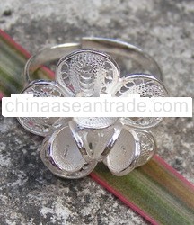 FLOWER RING