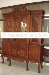 Chippendale Breakfront China Cabinet
