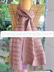 Scarves in natural refined silk, hammock structure