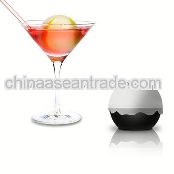 2011 hot sale egg shell shape food grade silicone ice ball for whisky