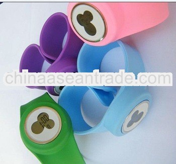 2012 factory direct supply amazing silicone slap watch