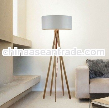 2012 modern wooden floor lamp YF809