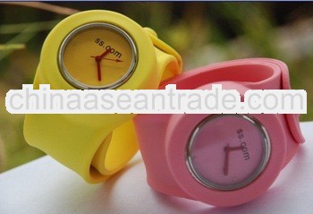 2012 new arrival silicone slap watch in various colors