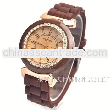 2013 fahsion hot products silicon watch