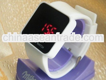 2013 new style hot sale silicone touch screen red light waterproof led watch