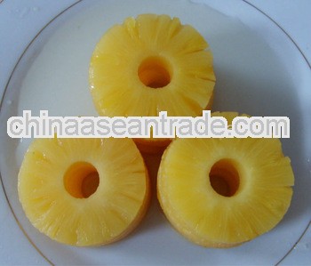 Canned Pineapple Slices in Light Syrup
