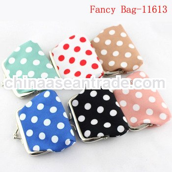 Fashional dot change purse wholesale