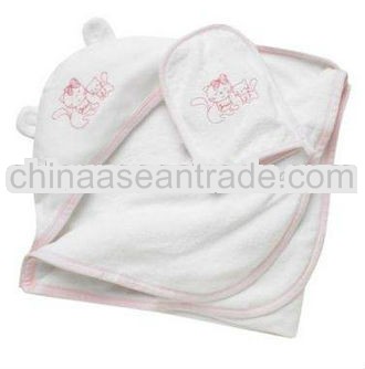 Hot sale 100% Cotton Reactive Printing hooded baby towel pattern, poncho hooded beach towel