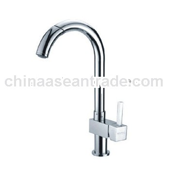 New Design Chrome Finish Side Handle Water Kitchen Faucet HTKF-2410