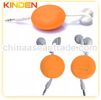 Promotional gift retractable earphone with clip at factory price