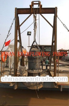 Submersible sand pump for sand dredging