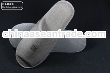 Terry slippers with white dot cloth sole