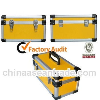 Travel Set Aluminum CD Carrying Case MLD-AC1407