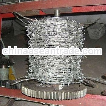 barbed wire/barbed wire fence spools