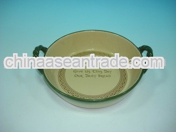 ceramic casseroles and bakeware with handle