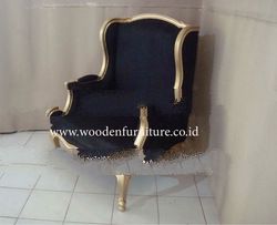 French Style Living Room Sofa Antique Reproduction Chair Gold Painted Sofa Classic Living Room Furni