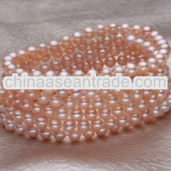 fashion row pink button pearl bracelet