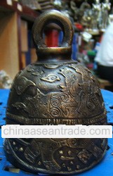 Bronze bell with Ancient design
