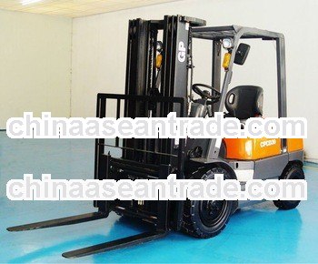 isuzu forklift 3.0 tons with side shift,3 stage mast, lift height 4.5 meters