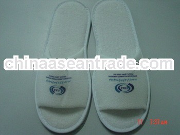 luxury wholesale white hotel embroidery velvet velour slippers