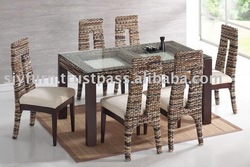 Lomatia chair + Canarina table