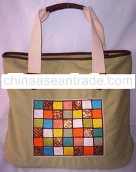 Ladies bag with fine embroidery